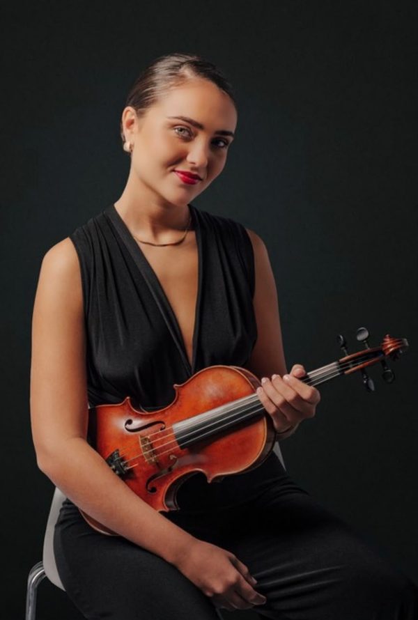 María Avilés